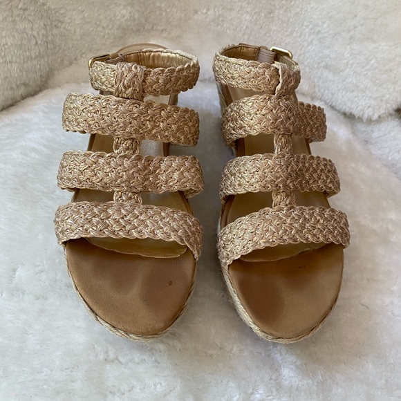 Stuart Weitzman platform sandal SIZE 6–1/2 - Picture 3 of 10